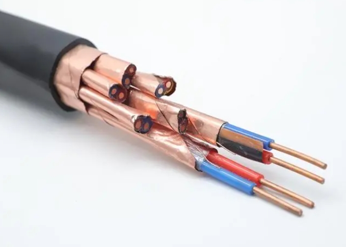 金聯(lián)宇電纜廠家提醒高壓電線為什么沒(méi)有絕緣外皮.jpg